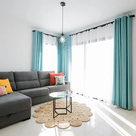 1301 Very Nice With Amazing Sea View *