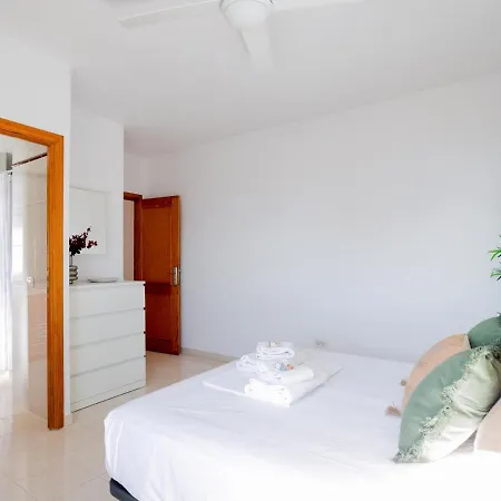 1301 Very Nice With Amazing Sea View