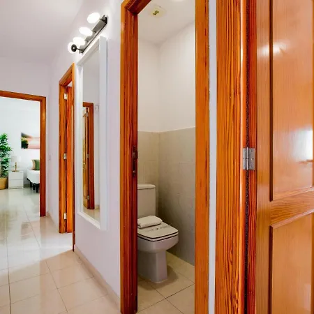 1301 Very Nice With Amazing Sea View *